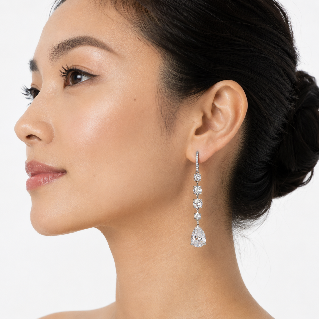 Tilly: The Silver Crystal Teardrop Pendant Drop