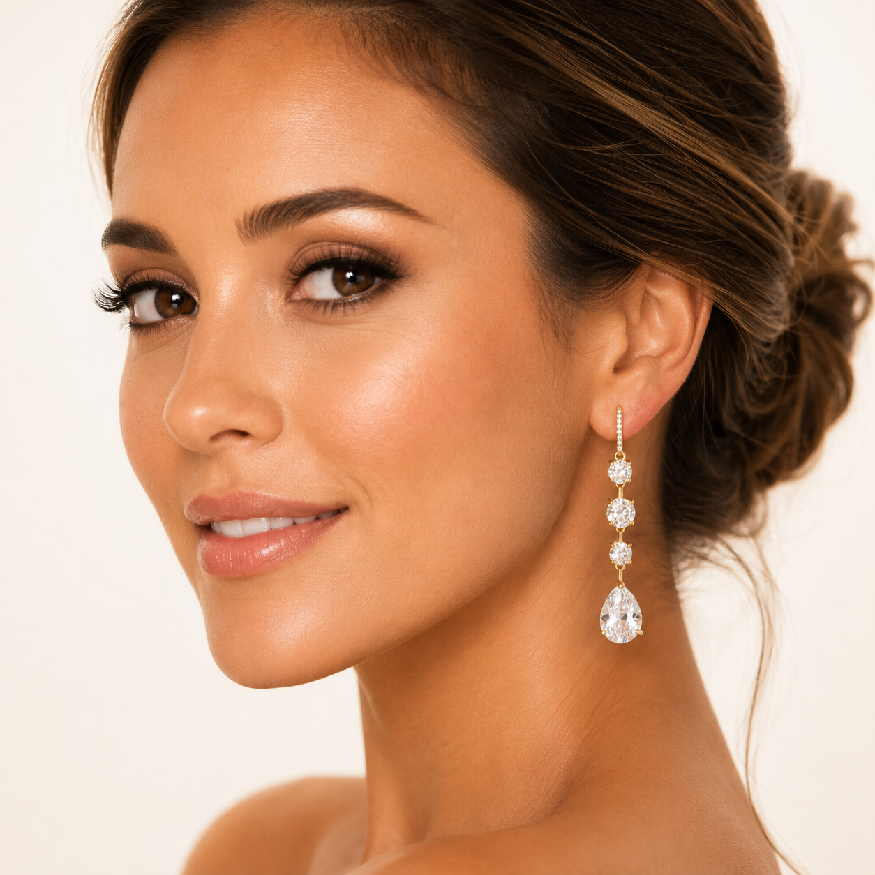 Ginny: The Gold Crystal Teardrop Pendant Drop