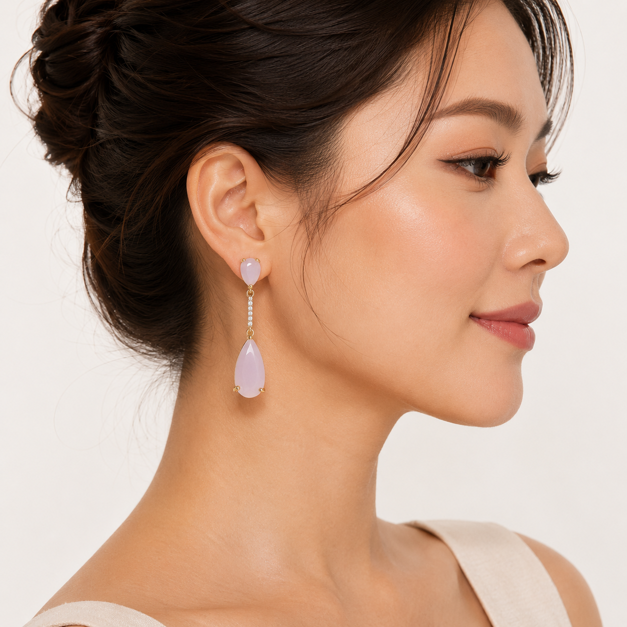 Deirdre: The Blush Crystal Bar Statement Drop